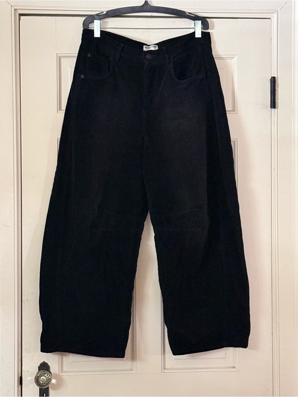 Free People We The Free barrel corduroy pants ~ NWOT